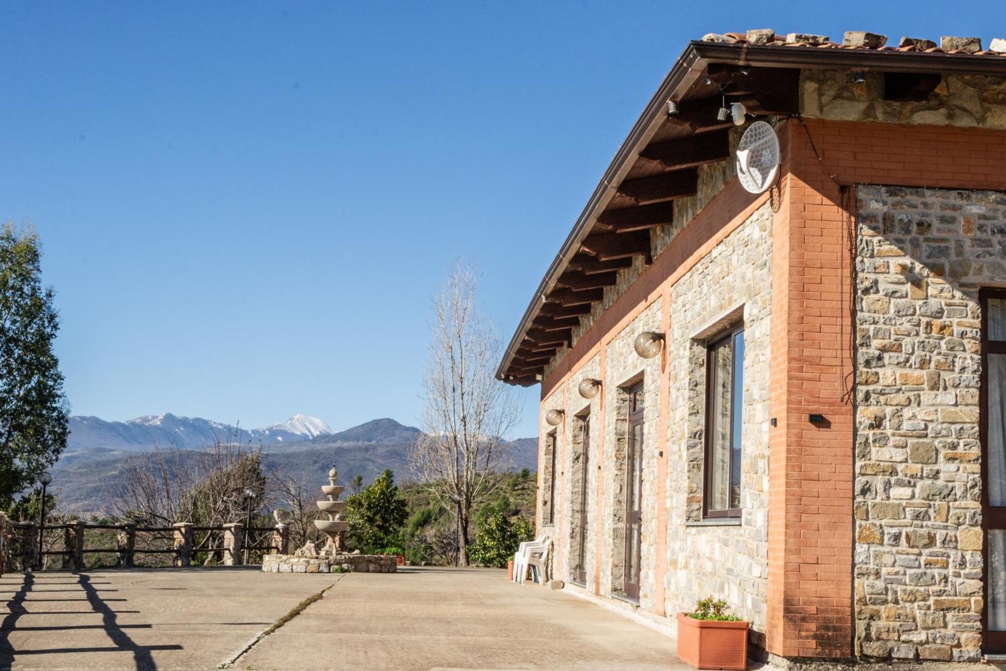 Agriturismo Pinelli Plataci Luaran gambar
