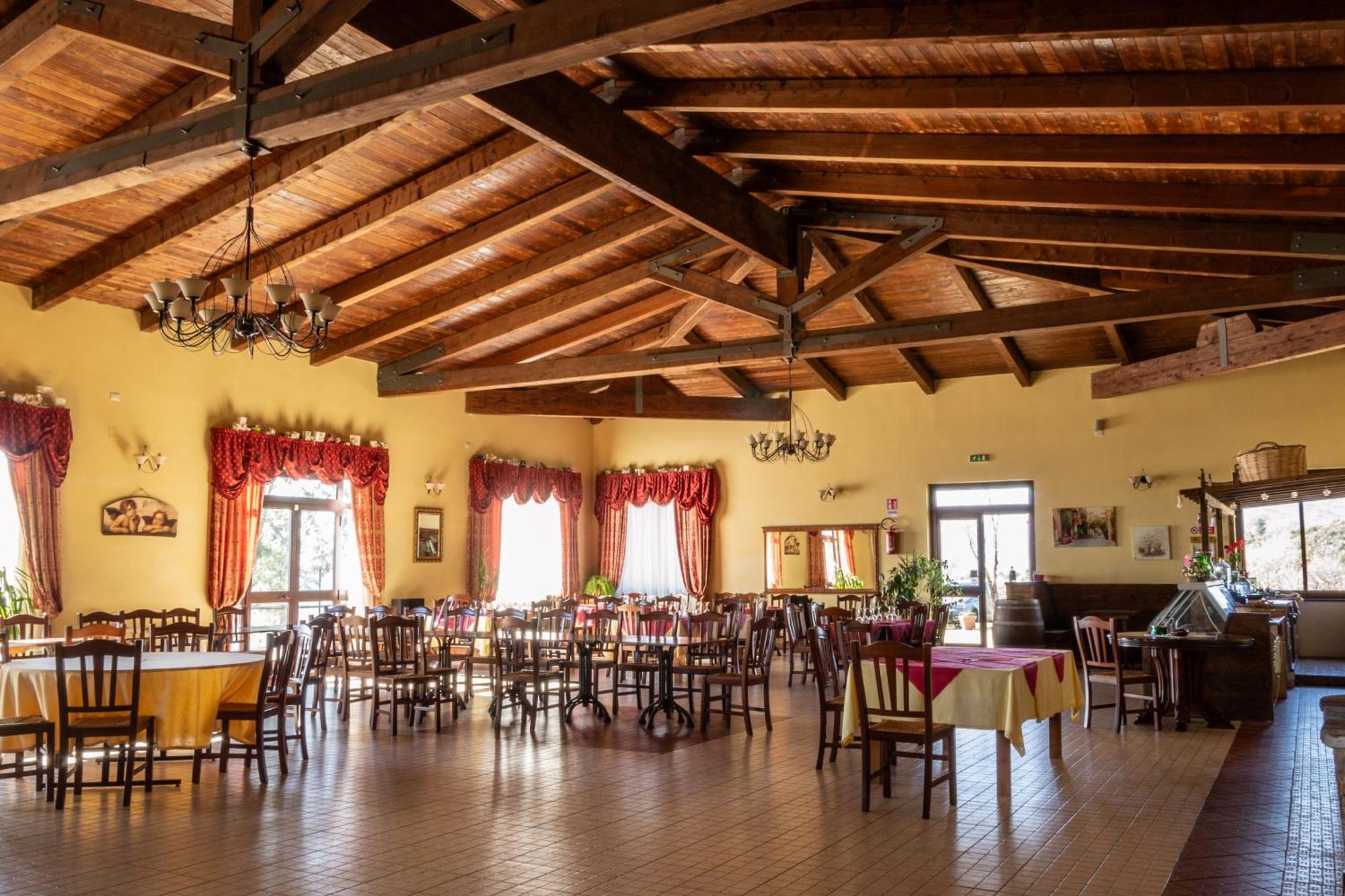 Agriturismo Pinelli Plataci Luaran gambar