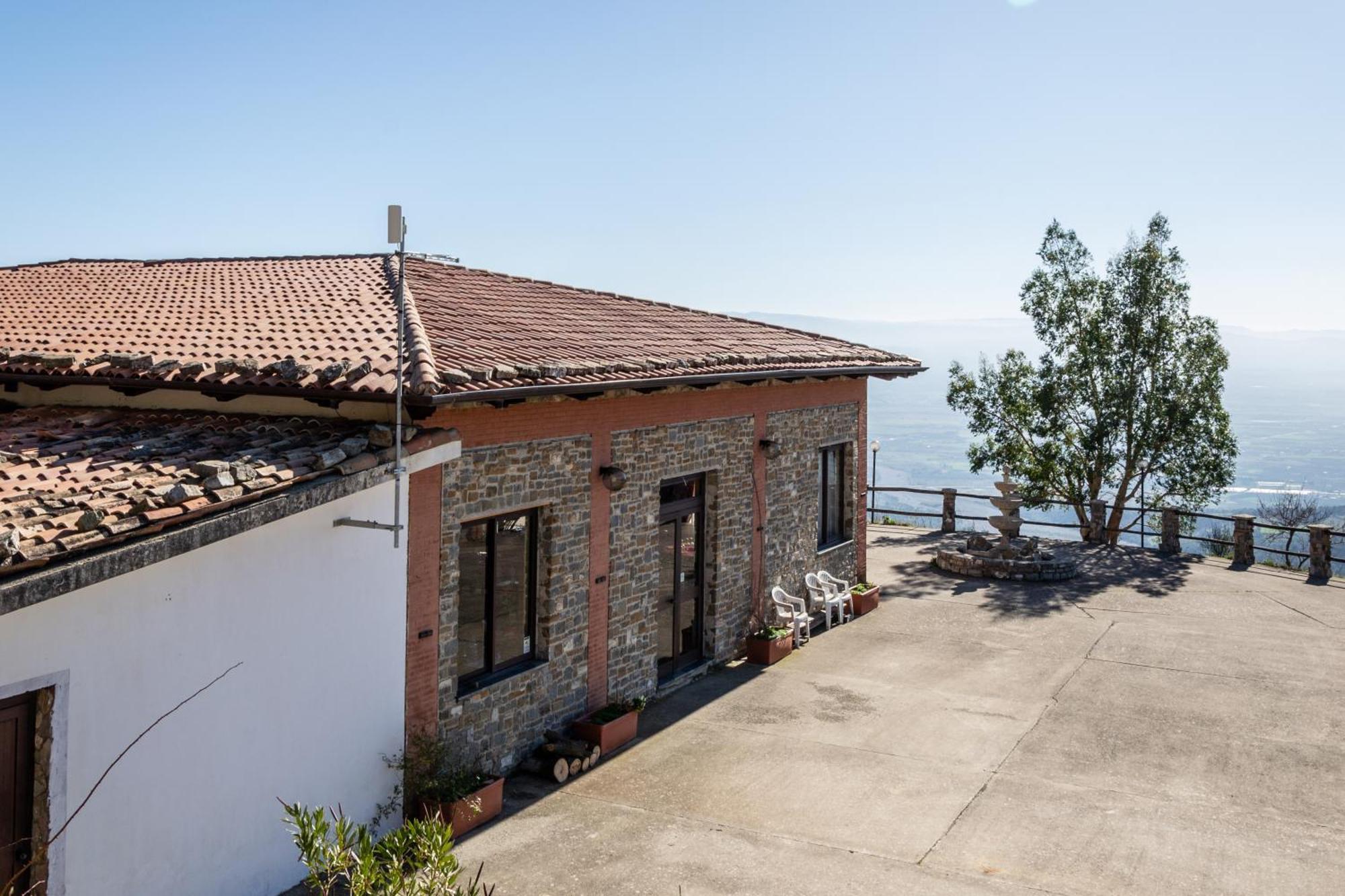 Agriturismo Pinelli Plataci Luaran gambar