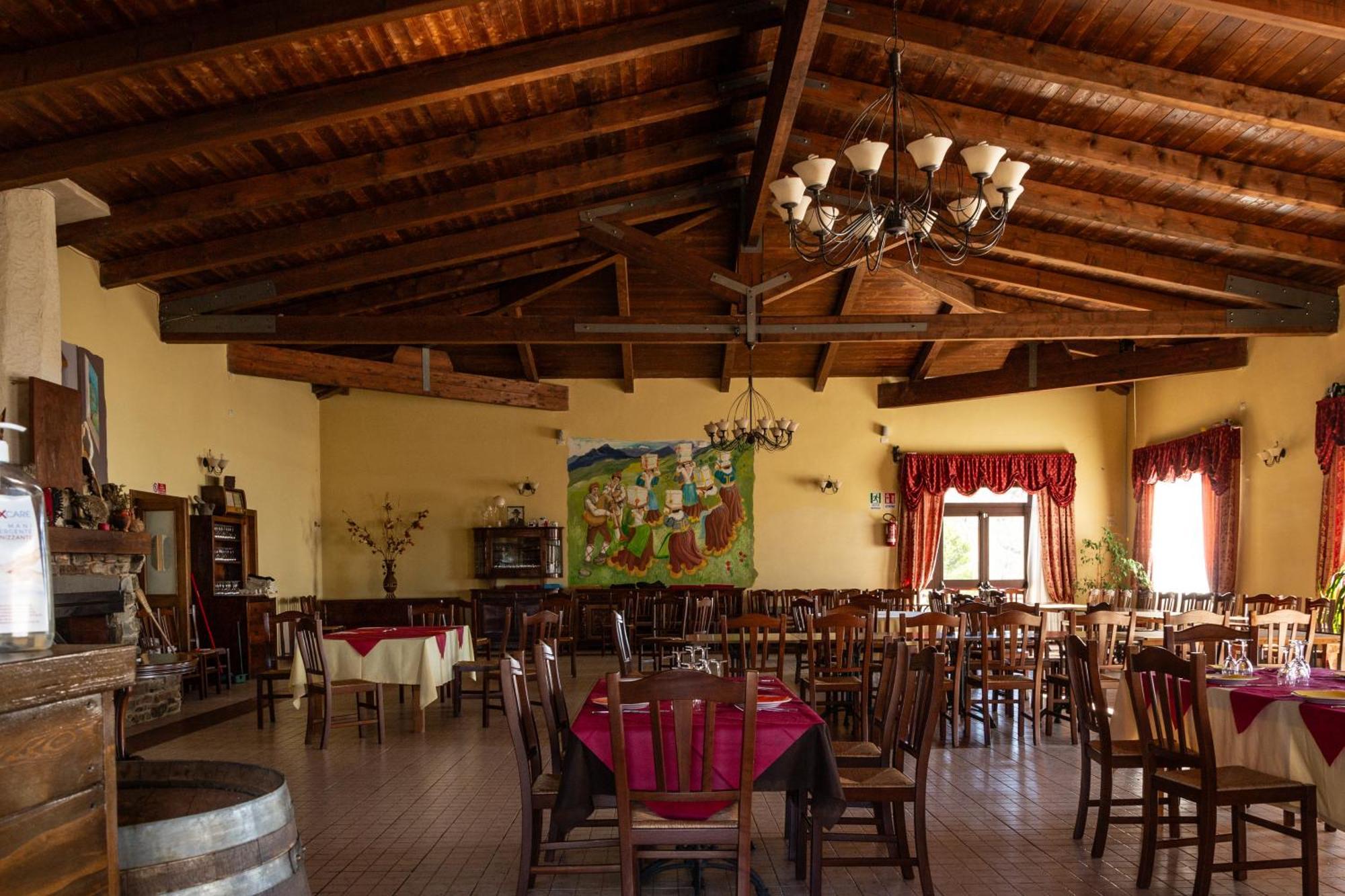 Agriturismo Pinelli Plataci Luaran gambar